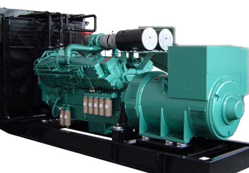 平坝冬季柴油发电机组启动前应进行哪些预热操作？