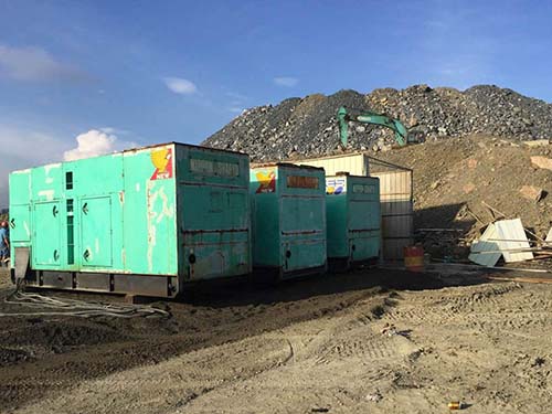 平坝如何判断柴油发电机充电系统中的整流器是否正常？